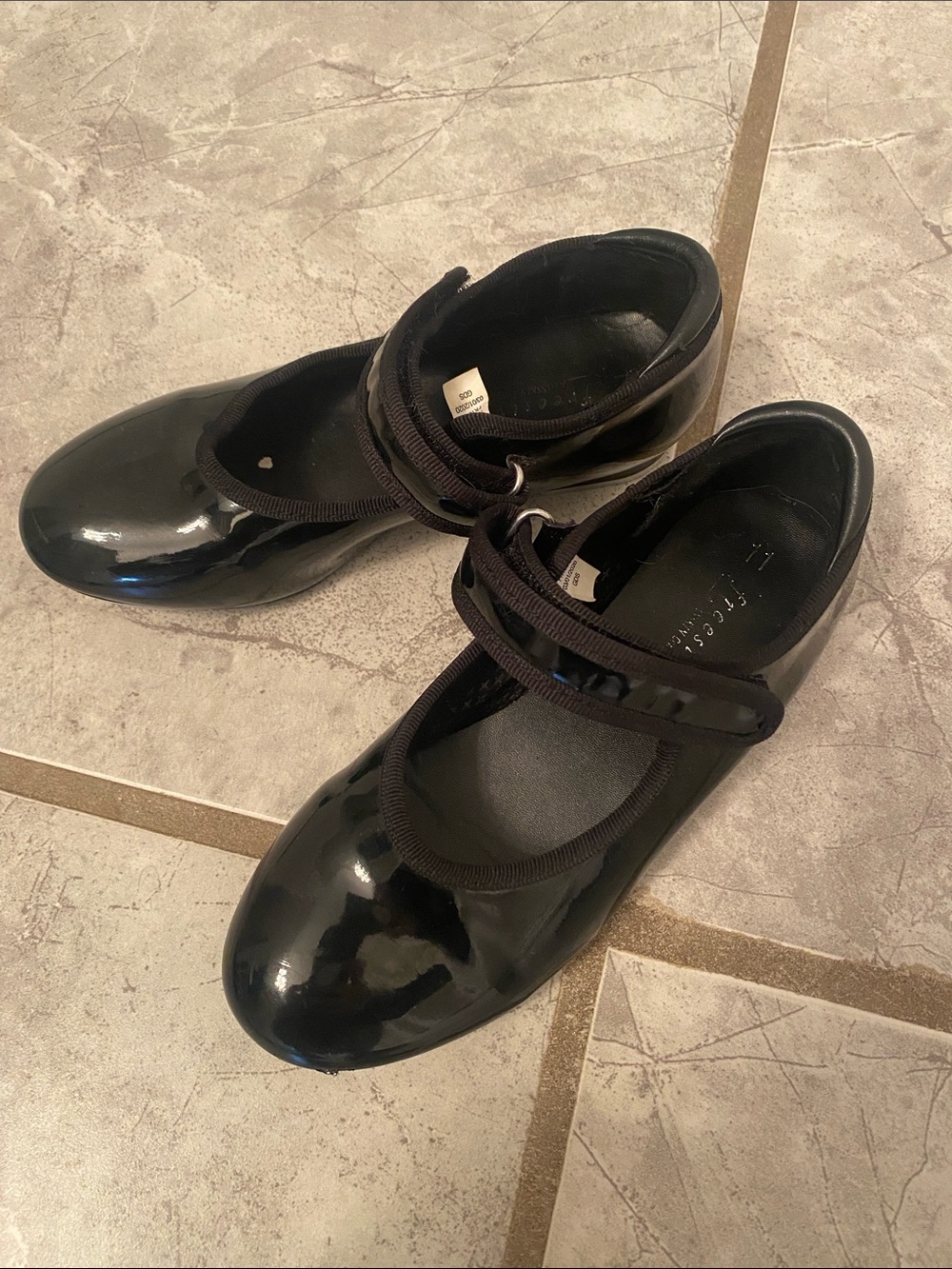 Size 11 tap shoe